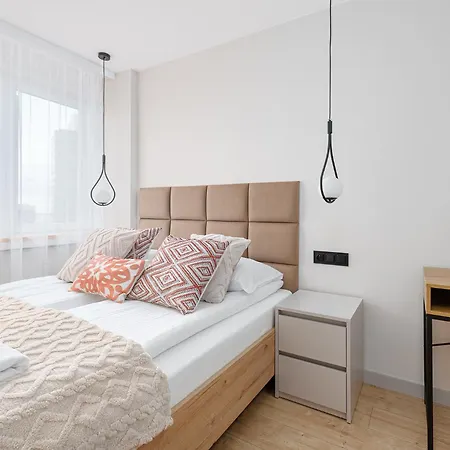 Appartamento Rentplanet - Rondo Onz